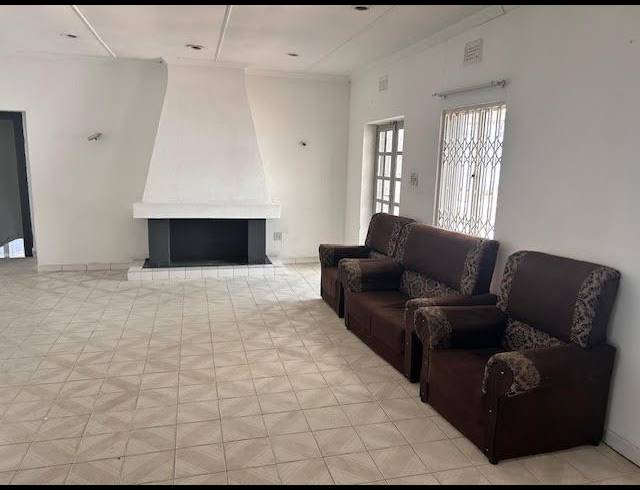 3 BEDROOM PROPERTY TO RENT IN OVERPORT